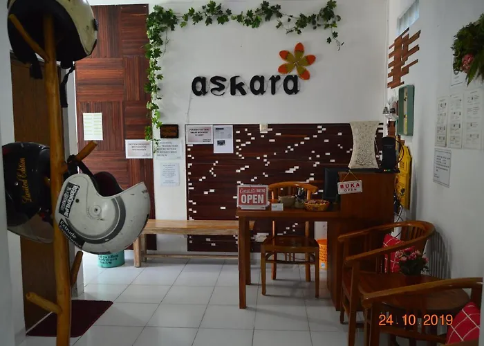 Askara & 2*